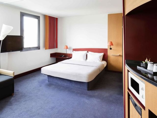 фото Hotel Novotel Suites Berlin City Potsdamer Platz (ex. Suitehotel Berlin Potsdamer Platz)  изображение №2