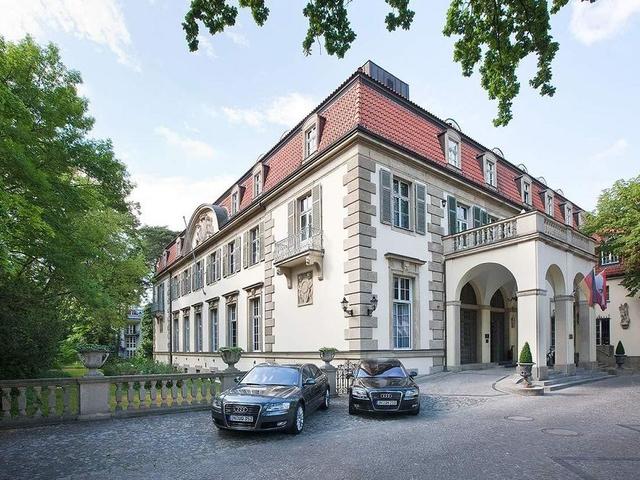 фото отеля Schlosshotel im Grunewald изображение №1