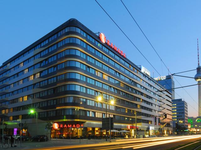 фото отеля Ramada Hotel Berlin Alexanderplatz изображение №9