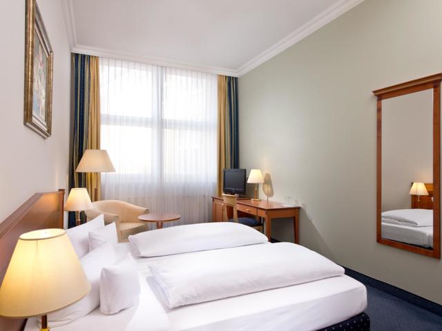 фотографии отеля Wyndham Garden Berlin Mitte (ex. Best Western Grand City Berlin Mitte)  изображение №3