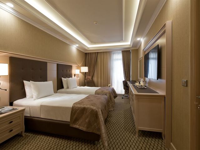 фото отеля Divan Suites Batumi изображение №17