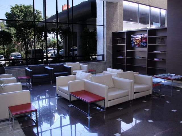 фото DoubleTree by Hilton Mexico City Airport Area (ex. Holiday Inn East Mexico City) изображение №6