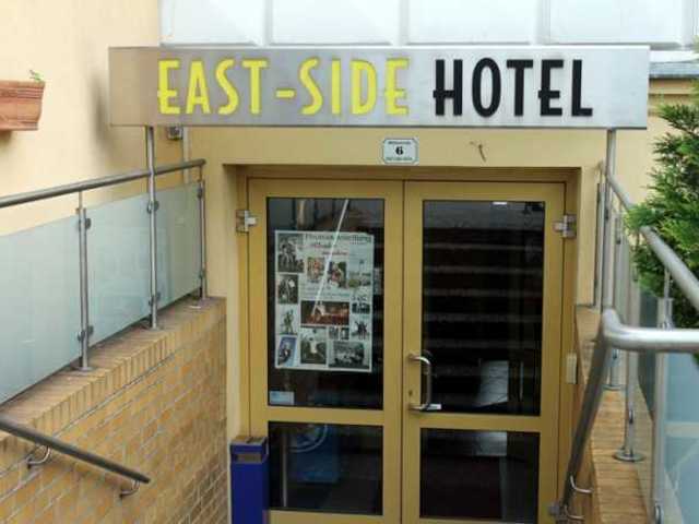 фото East Side Hotel изображение №6