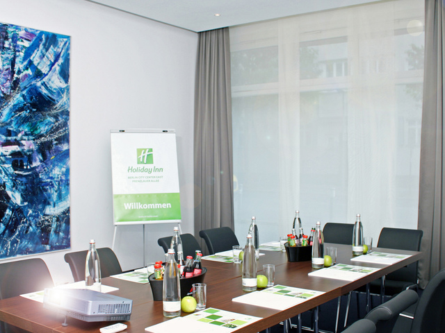 фотографии отеля Holiday Inn Berlin City Center East-Prenzlauer Allee изображение №3