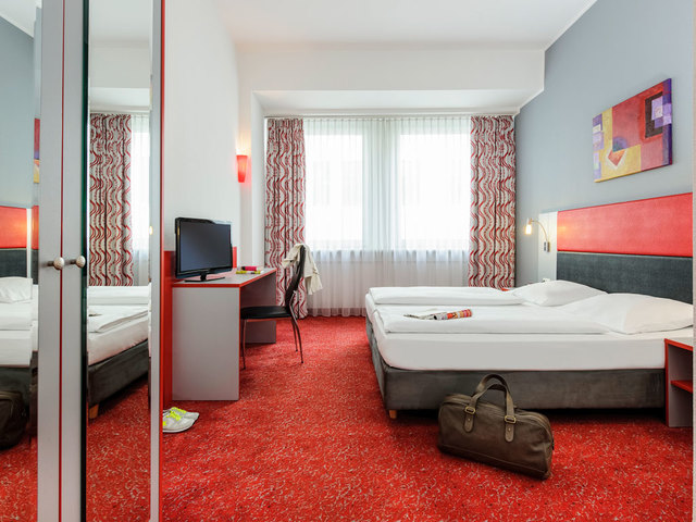 фото отеля ibis Styles Berlin Alexanderplatz изображение №9