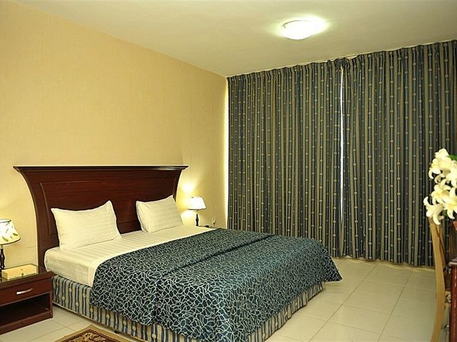 фото отеля Liwa Plaza Hotel Apartments изображение №17