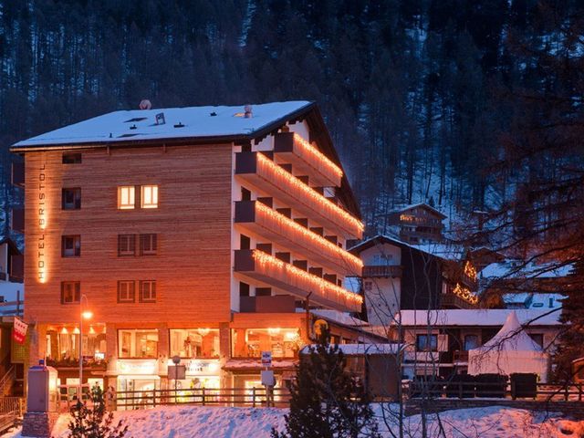 фото отеля Bristol Zermatt изображение №1