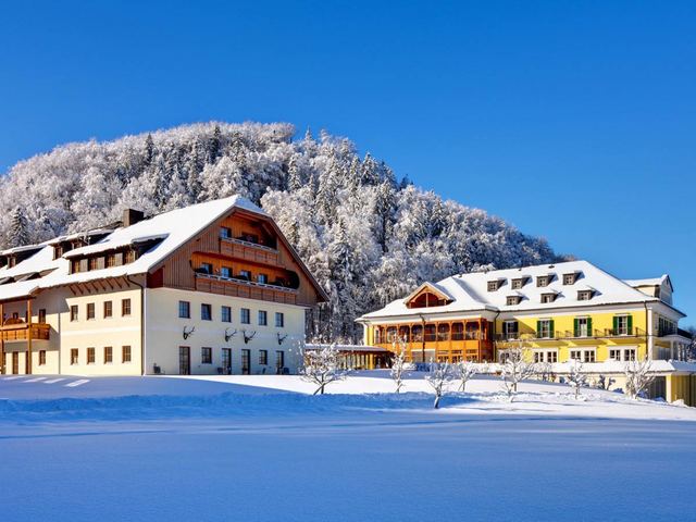 фото отеля  Sheraton Fuschlsee-Salzburg Hotel Jagdhof (ex. Arabella Sheraton Hotel Jagdhof) изображение №1