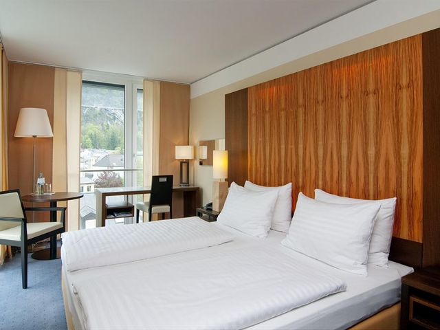 фото Holiday Inn Salzburg City изображение №46