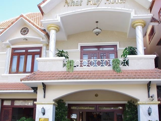 фото отеля Nhat Huy Hotel изображение №1