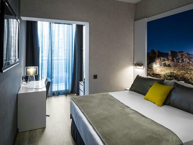 фото Catalonia Hotels & Resorts Hotel Vueling BCN by HC изображение №22