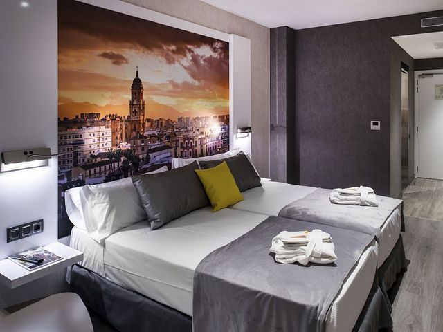 фотографии отеля Catalonia Hotels & Resorts Hotel Vueling BCN by HC изображение №35