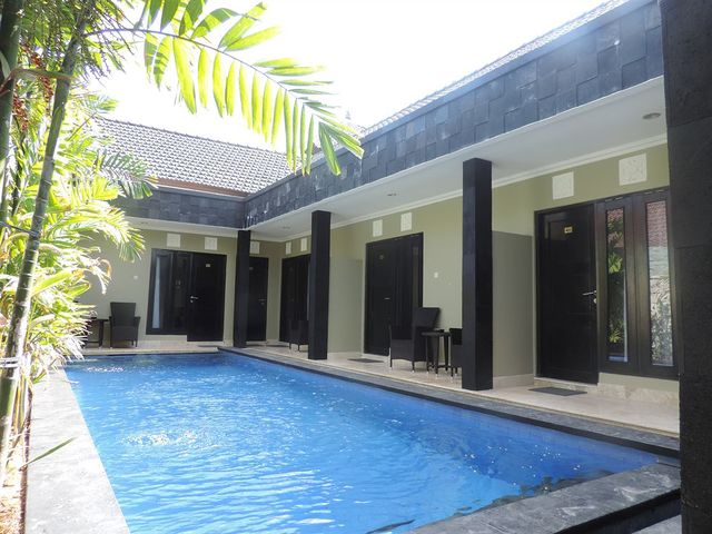 фото отеля Legian Guest House изображение №1