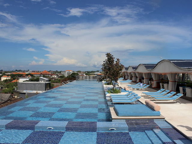 фото отеля TS Suites Bali & Villas изображение №1