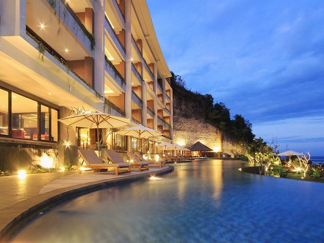 фото отеля Ulu Segara Luxury Suites & Villas (ex. The Sawangan Suites & Villas) изображение №25