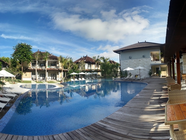 фото отеля Grand Whiz Hotel Nusa Dua (ex. Balidesa Villa) изображение №1