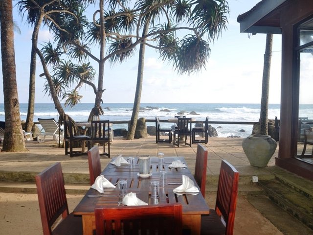 фото Sri Gemunu Beach Resort изображение №42