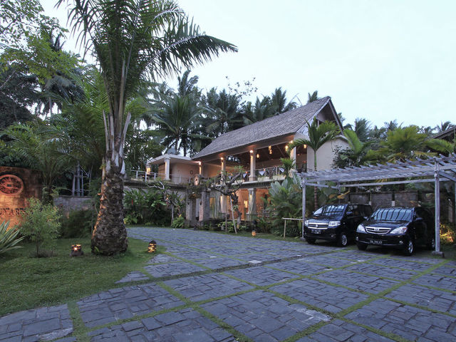 фото отеля Puri Sunia Resort изображение №17