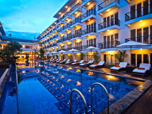 фото The Jimbaran View (ех. HARRIS Hotel Bukit Jimbaran) изображение №18