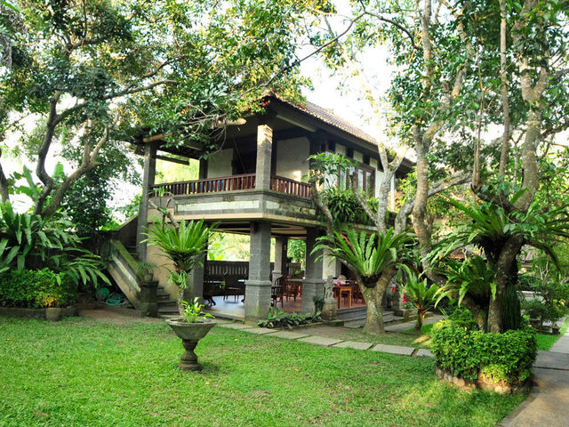 фотографии De Munut Balinese Resort & Spa (ex. De Munut Cottages) изображение №24