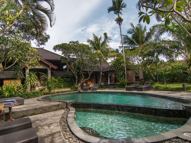 фото De Munut Balinese Resort & Spa (ex. De Munut Cottages) изображение №26