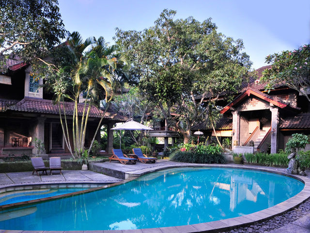 фото отеля De Munut Balinese Resort & Spa (ex. De Munut Cottages) изображение №1