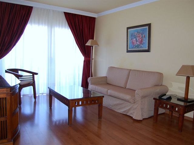 фото отеля RF La Quinta Park Suites изображение №57