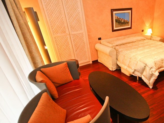 фото отеля Colosseo Luxury Suite 102 изображение №1