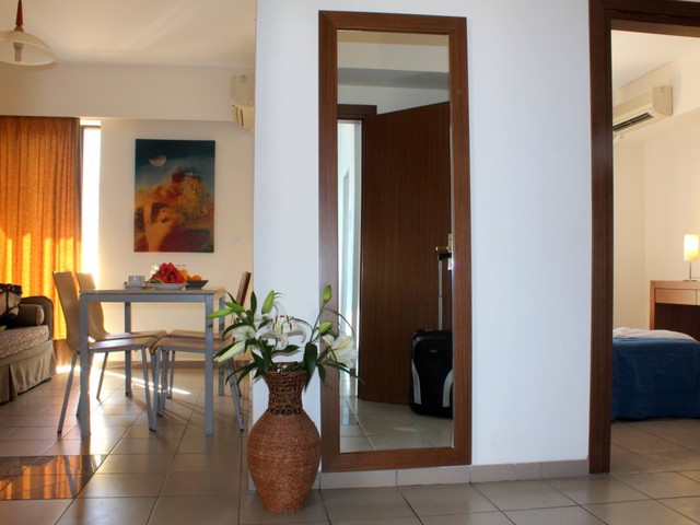 фото отеля Rodian Gallery (ex. Best Western Rodian Gallery Hotel Apartments) изображение №13