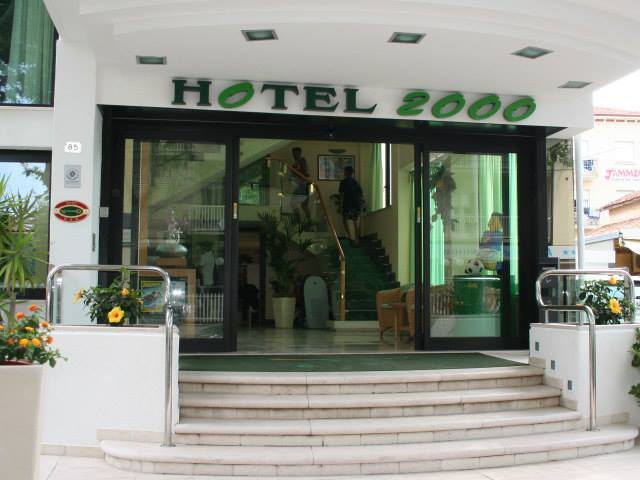 фото 2000 hotel изображение №34