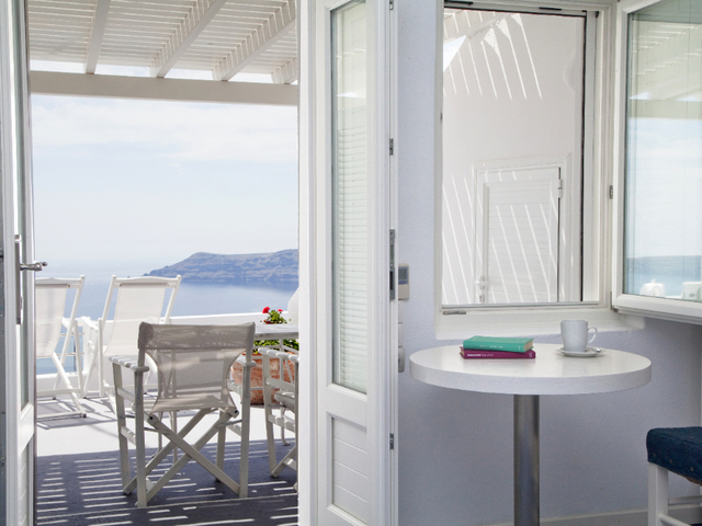 фото отеля Whitedeck Santorini (ex. Oniro Suites)   изображение №49