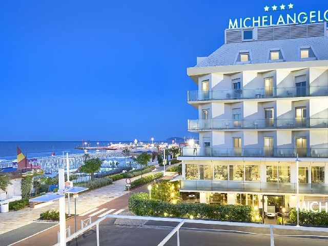 фото отеля Hotel Michelangelo изображение №1