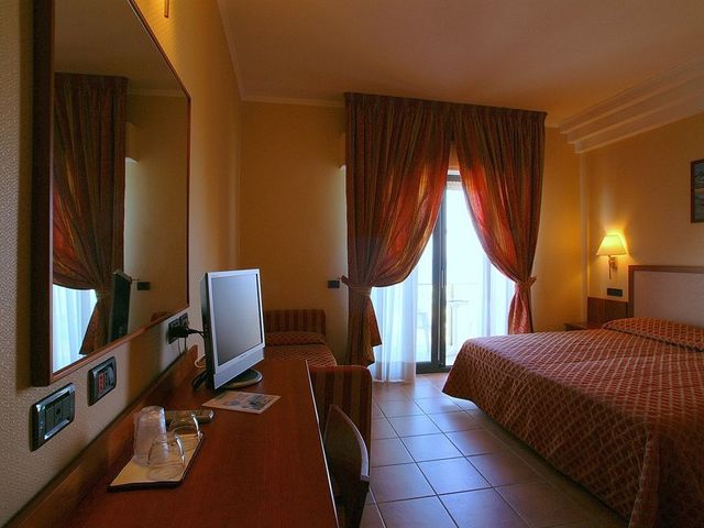 фотографии Hotel Ambasciatori изображение №24