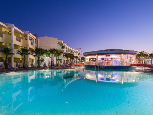 фото Caretta Beach Holiday Village (ex. Caretta Beach and Waterpark; Caretta Beach Hotel & Apartments) изображение №30