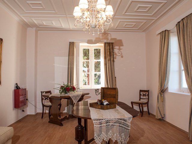фотографии отеля Belvedere Gerakas Luxury Suites изображение №35