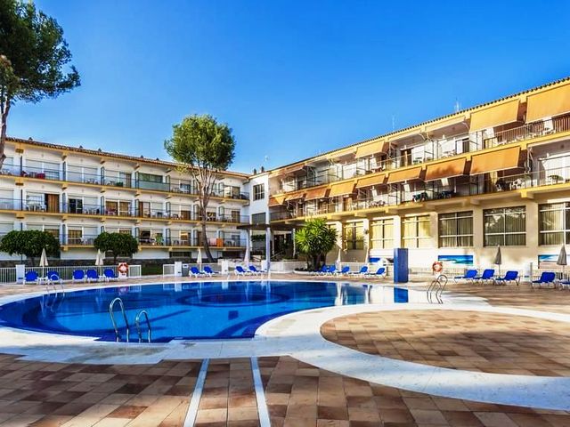 фото отеля Globales Playa Estepona (ex. Hotel Isdabe) изображение №1