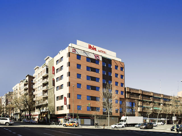 фото отеля Hotel ibis Madrid Centro las Ventas изображение №1