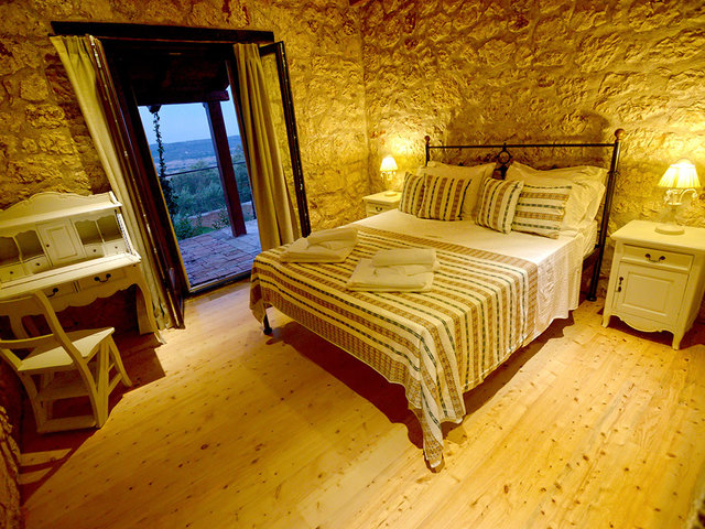фото Fioretta (4 bedroom Villa in Marmaro RE0477) изображение №18