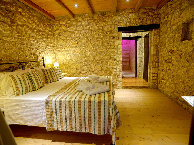 фотографии отеля Fioretta (4 bedroom Villa in Marmaro RE0477) изображение №19