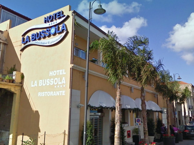 фото отеля La Bussola изображение №1