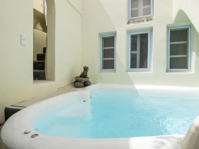 фото отеля Timedrops Santorini Villas изображение №25