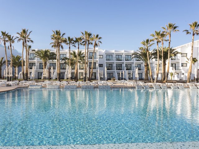 фото Grand Palladium White Island Resort & Spa (ex. Fiesta Club Palm Beach Hotel) изображение №38