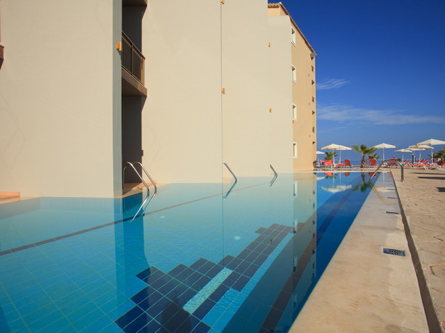 фото отеля White Olive Elite Rethymno (ex. Agelia Beach; Cretotel Golden Sand; Golden Sand Boutique Hotel) изображение №17