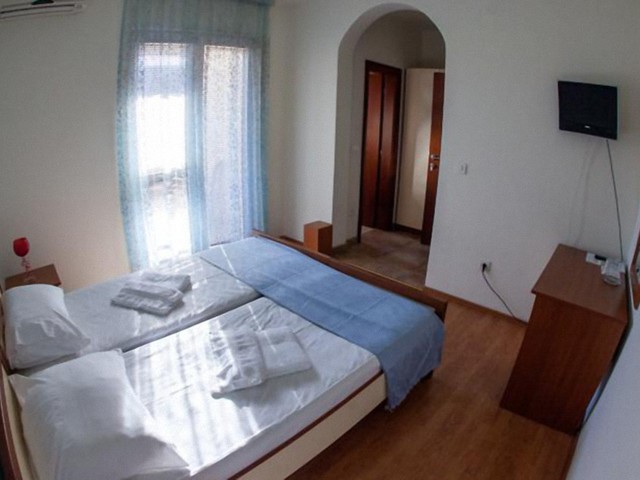 фото Garni Bella (ex. Apartments Residence; Villa Celebic; Celebic-Radovic) изображение №10