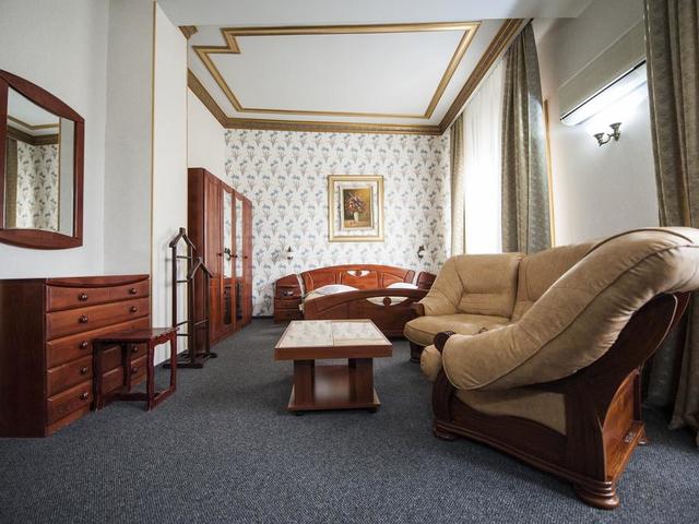 фото отеля Bucharest Comfort Suites изображение №21