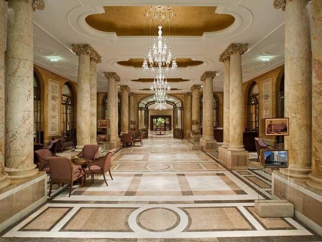 фото Athenee Palace Hilton изображение №10