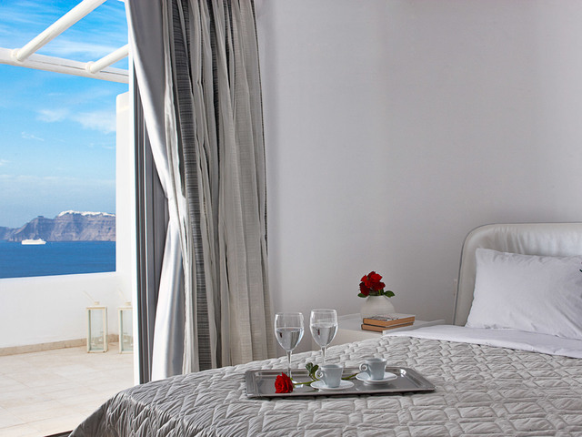 фотографии Santorini Princess Presidential Suites изображение №8
