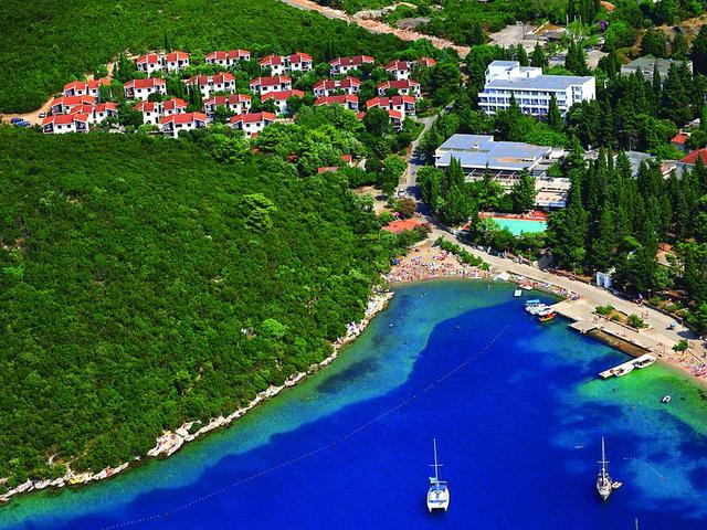 фото отеля HTP Korcula 9 Harbor Hotel (ex.Korkyra Gardens Apartments) изображение №1