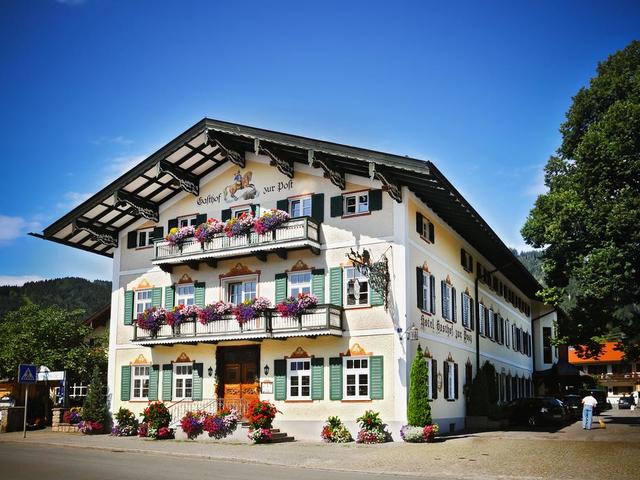 фото отеля Gasthof zur Post Bad Wiessee изображение №1