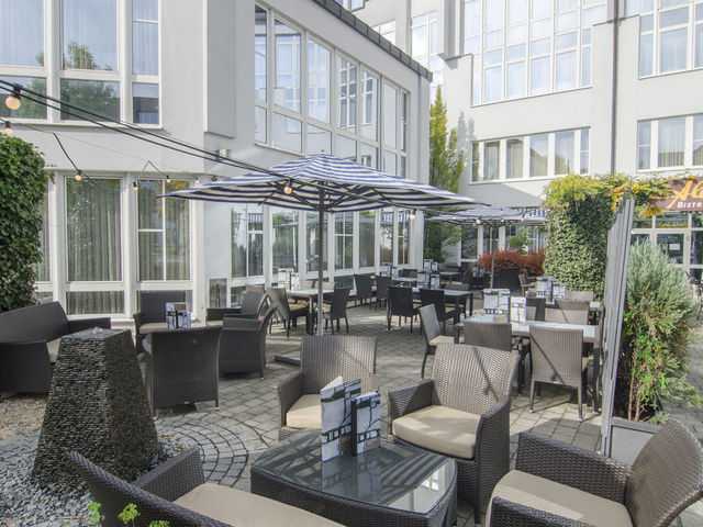 фотографии Holiday Inn Munich - Unterhaching изображение №16